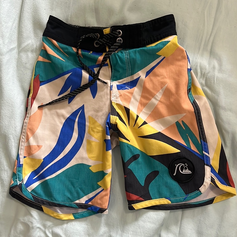 Quiksilver swim trunk